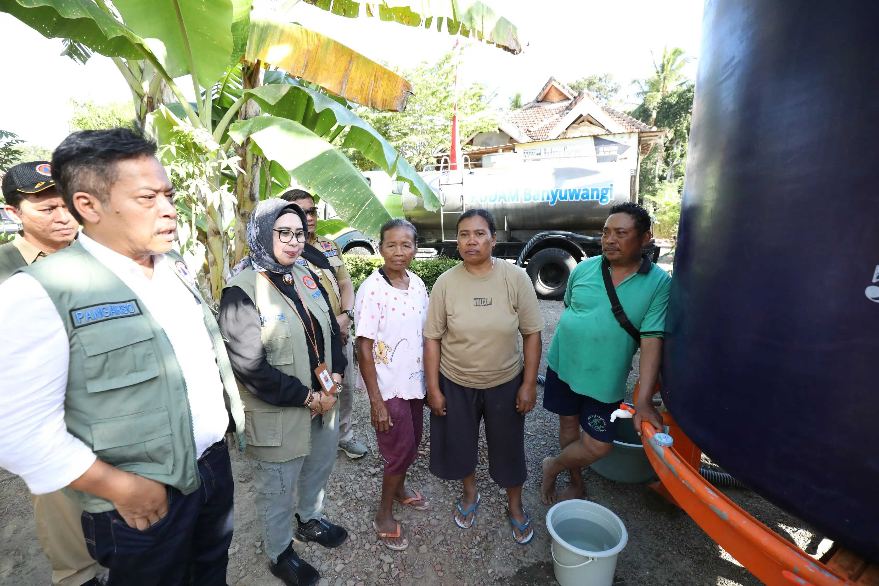 Pendistribusian Air Bersih Bagi Warga Terdampak Kekeringan di Banyuwangi